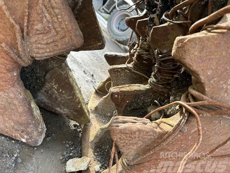  Manual Concrete Pulveriser To Suit 25-35 Ton Excav Cortadoras