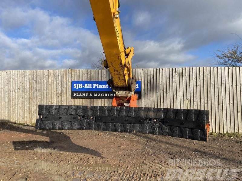 Scrapper Blade To suit 18 - 26 ton Excavator Cuchillas