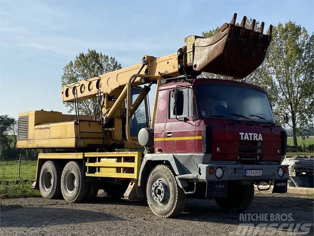 Tatra 815 Excavadoras con pala frontal