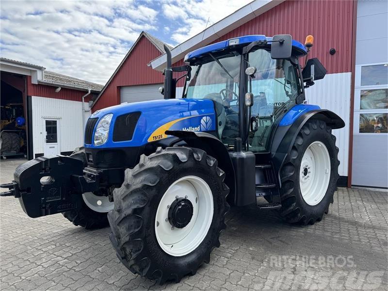 New Holland TS 125 A KUN 4600 TIMER! Tractores