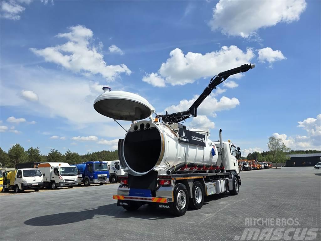 Scania Saugbagger Larsen FlexVac 311 Vacuum suction loade Maquinaria para servicios públicos