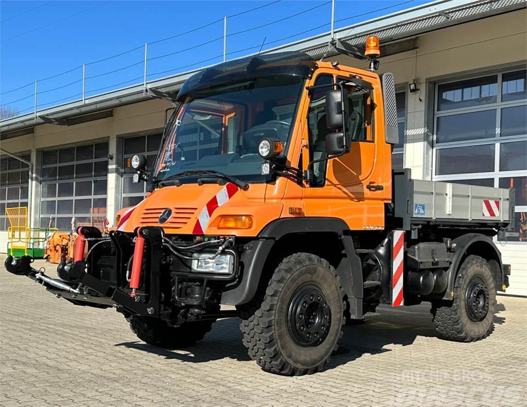 Unimog 400 - U400 405 02734 mit Heckkraftheber Mer Otros camiones