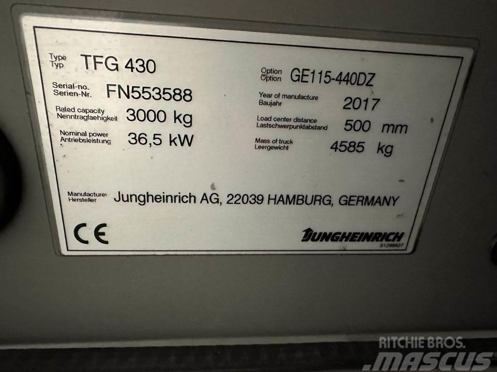 Jungheinrich TFG 430 - TRIPLEX 4,4 m Carretillas LPG