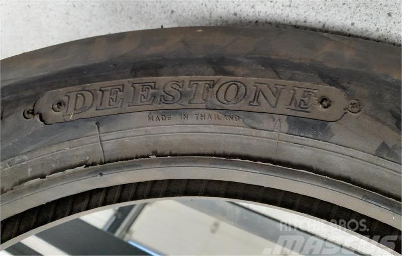 Deestone 4.00-19 Neumáticos, ruedas y llantas