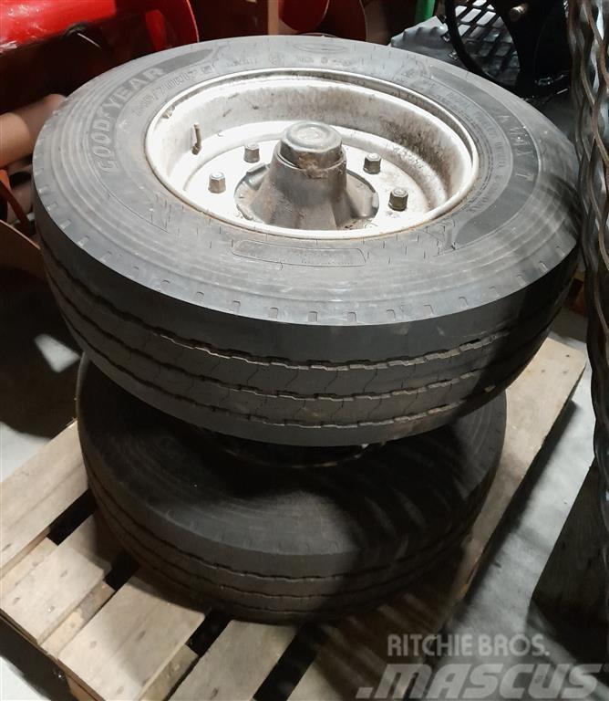 Goodyear 245/70 R17.5 Neumáticos, ruedas y llantas
